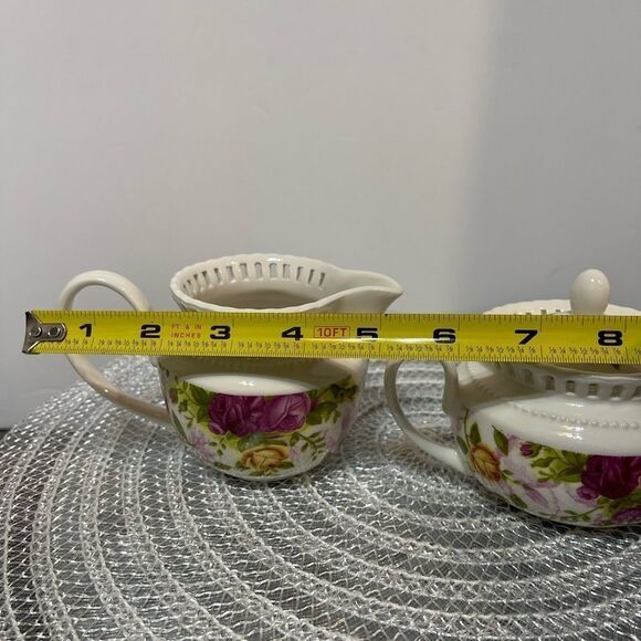 Royal Albert Pierced Cream and Sugar Set Old Country Roses NWT - Picture 13 of 16